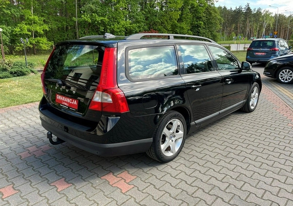 Volvo V70 cena 25900 przebieg: 282090, rok produkcji 2009 z Łosice małe 562